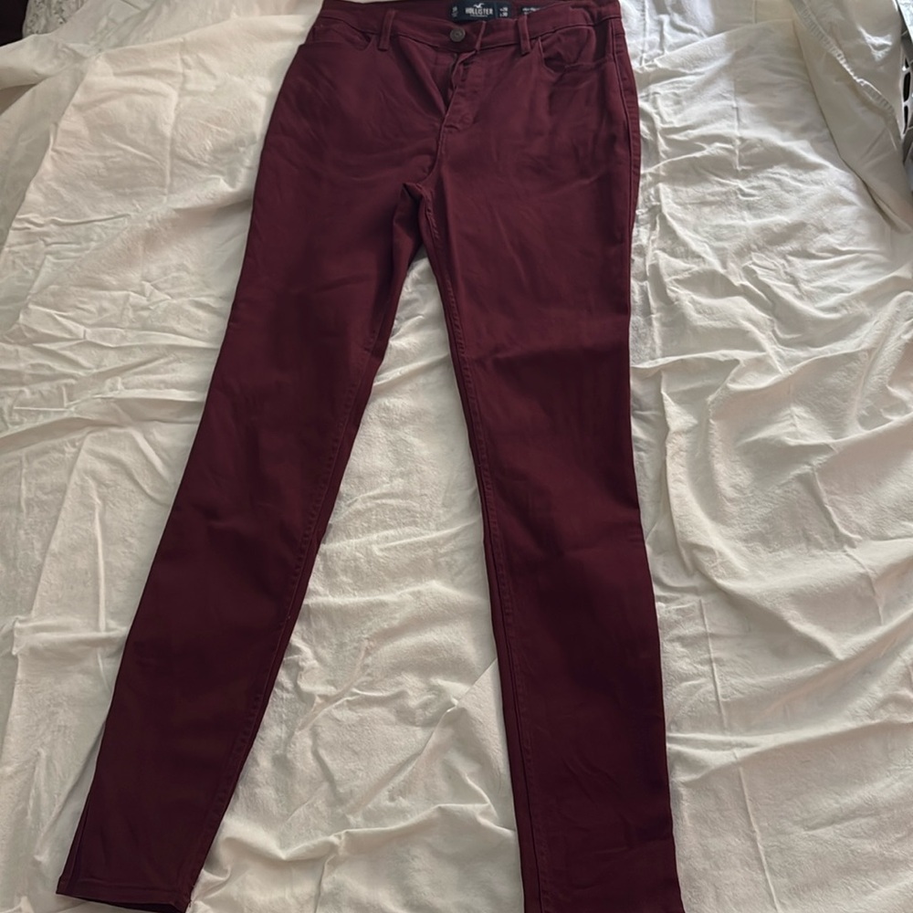 Maroon Hollister high rise super skinny pants, size 3R